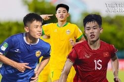 Đình Bắc từng bị SLNA từ chối, luôn là 'trò cưng' của HLV Troussier và ghi bàn cho ĐTQG ở tuổi 19