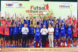 Chân sút ngoại tỏa sáng trước 'hiện tượng' hay nhất mùa giải, Thái Sơn Nam hoàn thành cú đúp vô địch