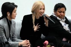 Rosé (BLACKPINK) bất ngờ chia sẻ việc bị tổn thương và cô đơn
