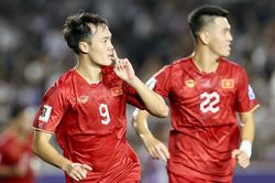 HLV Troussier dành bất ngờ lớn cho đội tuyển Iraq