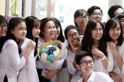 Quà 20-11 và thẻ bảo hiểm y tế