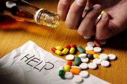 Cô gái 23 tuổi uống 60 viên paracetamol cùng lúc may mắn được cứu sống
