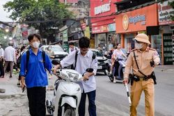 Hà Nội có 152 vị trí cổng trường học nguy cơ mất an toàn giao thông