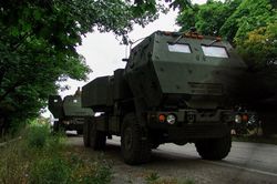 Mỹ viện trợ thêm cho Ukraine, Kiev dự đoán thời điểm Nga tổng động viên