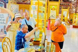 Làng nghề Trường Sơn - Điểm đến mới của khách quốc tế