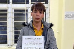 Lai Châu: Cướp tài sản ở cửu hàng điện thoại vì thua tài xỉu