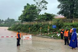 Chủ động bám nắm địa bàn, tích cực hỗ trợ nhân dân ứng phó với thiên tai