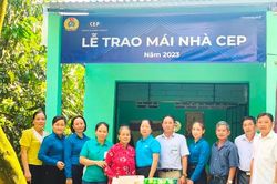 CEP Cao Lãnh bàn giao 2 căn nhà tình thương