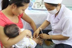 TPHCM: Nhiều vaccine tiêm chủng mở rộng đã hết