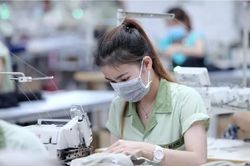 Dệt may dự kiến thu 40,3 tỷ USD dù trải qua một năm đầy 'sóng gió'