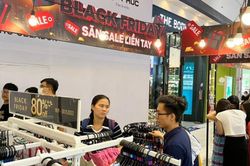 Thận trọng khi mua sắm trực tuyến dịp khuyến mại Black Friday
