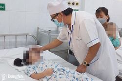 Bệnh tay chân miệng tăng mạnh trong tháng 11