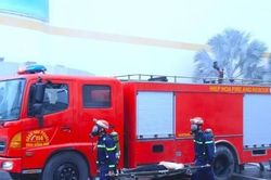 Công an, Quân đội hiệp đồng diễn tập chữa cháy tại trung tâm thương mại