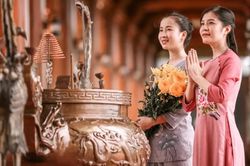 Văn khấn Rằm tháng 10 Âm lịch năm 2023
