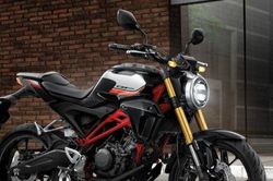 Trình làng Honda CB150R 2024 đẹp 'hớp hồn' cánh mày râu