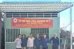 Bàn giao 3 căn nhà tình thương cho hộ nghèo trong và ngoài tỉnh