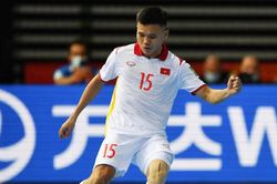 'Người không phổi' của ĐT Việt Nam ghi bàn thắng lịch sử vào lưới Brazil tại World Cup, khiến CLB Thái Lan muốn chiêu mộ bằng được