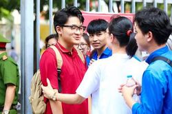 Vì sao Bộ GD&ĐT chốt thi tốt nghiệp THPT 4 môn từ năm 2025?