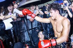 Nguyễn Trần Duy Nhất đánh bại nhà vô địch Pháp hâm mộ Lý Tiểu Long, CĐV hết lời khen ngợi vì chiến thuật hợp lý