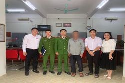 Suýt mất 1 tỷ đồng, chủ nhân may mắn được Công an giúp bảo toàn số tiền nguyên vẹn