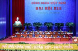 Nhiều nhà giáo, người lao động là đại biểu dự Đại hội Công đoàn Việt Nam