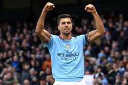 Rodri vẫn là cầu thủ quan trọng nhất của Man City
