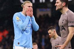 Cuộc đua vô địch Ngoại hạng Anh: Man City hụt hơi, Arsenal và Liverpool hưởng lợi thế lớn
