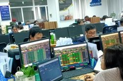 Hơn 1 tỷ USD chảy vào chứng khoán trong phiên giao dịch ngày 4/12
