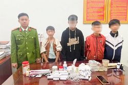 Phát hiện 4 học sinh cấp 2 mua tiền chất thuốc nổ để chế tạo pháo ở Hà Tĩnh