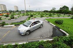 Hà Nội: Phí đào tạo lái xe B2 hơn 15,5 triệu đồng