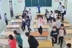 Học sinh ném dép vào cô giáo ở Tuyên Quang: Không thể chấp nhận được