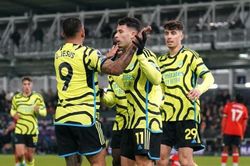 Chiến thắng Luton, Arsenal phá 'dớp' 40 năm