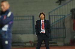 'Sức nóng' của V-League đã phả vào HLV Gong Oh Kyun