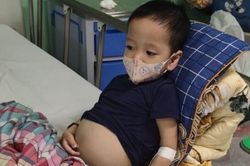 Bệnh hiểm nghèo biến chứng, tính mạng bé trai 3 tuổi gặp nguy hiểm