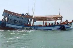 Cảnh sát Biển tạm giữ tàu vận chuyển trái phép 130.000 lít dầu DO