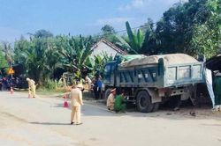 Hà Tĩnh: Điều tra vụ nữ sinh lớp 6 tử vong dưới bánh xe chở vật liệu