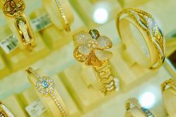 Giá vàng hôm nay 7/12: Quay đầu tăng nhẹ