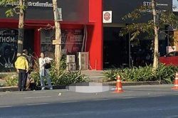 Huấn luyện viên yoga Ấn Độ lái xe phân khối lớn tông 1 người tử vong