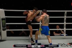 Nguyễn Trần Duy Nhất thua knock-out trước võ sĩ châu Âu sau pha phản đòn chớp nhoáng, CĐV Việt Nam gửi lời động viên