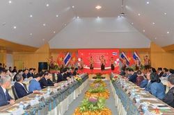 Chủ tịch Quốc hội Vương Đình Huệ thăm Đại học Hoàng gia Rajabhat Udon Thani
