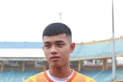 Trung vệ Lê Nguyên Hoàng: Sức trẻ sẽ giúp Sông Lam Nghệ An có kết quả tốt trước Hà Nội FC