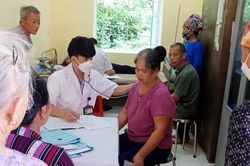 Tọa đàm trực tuyến: 'Hướng dẫn quy trình chăm sóc, điều trị một số bệnh mãn tính cho người cao tuổi ở vùng đồng bào dân tộc thiểu số và miền núi'