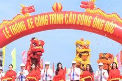 Phó Thủ tướng Lê Minh Khái dự lễ thông xe cầu gần 700 tỷ đồng ở Cà Mau
