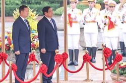 Chùm ảnh: Thủ tướng Phạm Minh Chính chủ trì lễ đón và hội đàm với Thủ tướng Campuchia