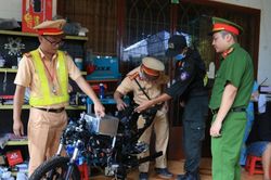 Phát hiện thêm lò 'độ' xe trái phép ở Đồng Nai