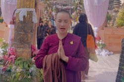 Nữ diễn viên 4 đời chồng bất ngờ xuống tóc xuất gia gieo duyên