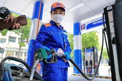Bộ Công Thương đề xuất chuyển việc quản lý dự trữ xăng dầu cho Bộ Tài chính