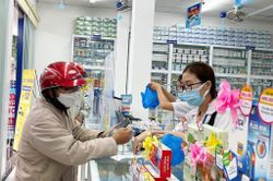 Bổ sung biện pháp xử phạt với cơ sở không kê khai giá thuốc, bán thuốc cao hơn giá kê khai