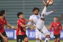 V-League: Đường dài mới biết ngựa hay…
