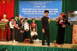 Nâng cao kiến thức pháp luật cho học sinh người dân tộc thiểu số